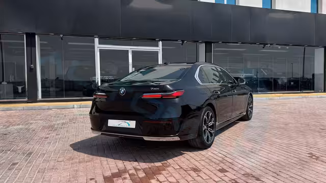 2026 BMW 7-Series 740i 3.0TT RWD