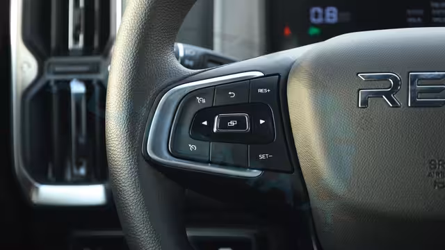 2026 Rely R8 Comfort 2.4L 4X4