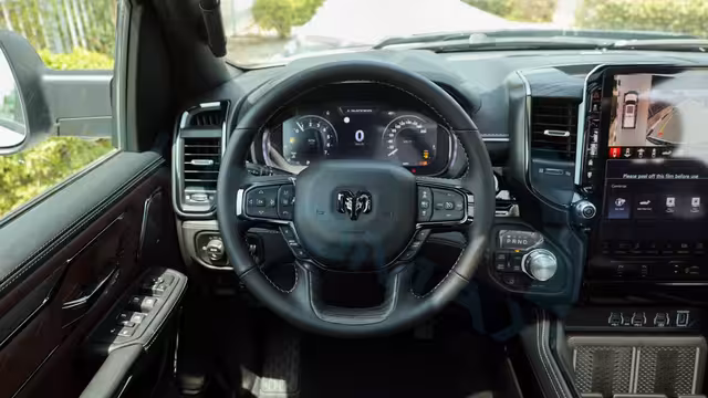 2026 RAM 1500 Limited Crew Cab eTorque V8 5.7L