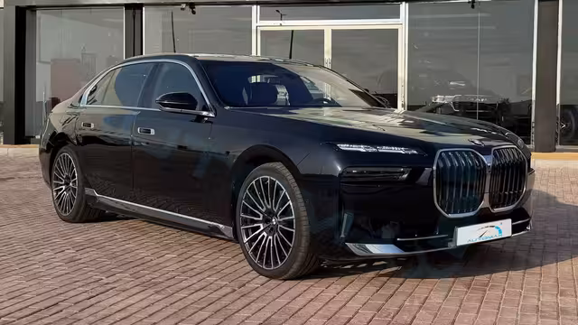 2026 BMW 7-Series 740i 3.0TT RWD