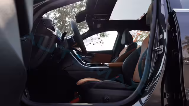 2026 Mercedes-Benz C 200 AMG Premium EQ Boost 1.5T RWD