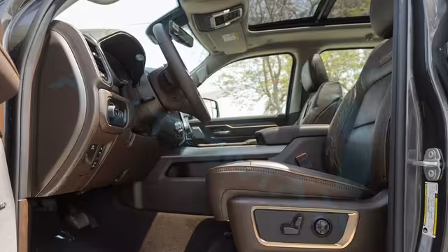 2026 RAM 1500 Limited Longhorn Crew Cab eTorque V8 5.7L