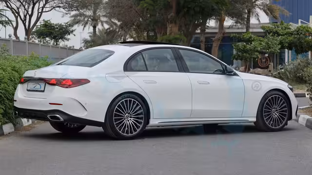 2026 Mercedes-Benz E 300 AMG EQ Boost 2.0T RWD