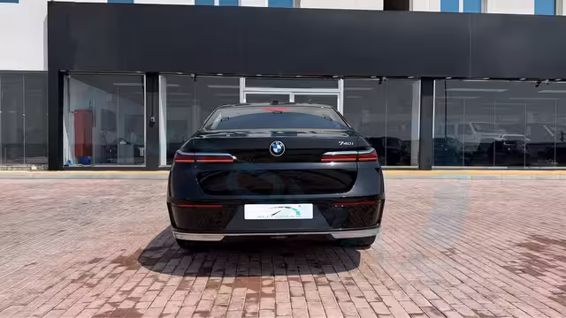 2026 BMW 7-Series 740i 3.0TT RWD