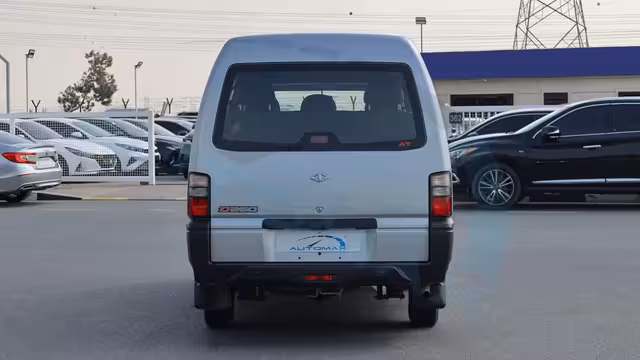 2025 CMC D260 Window Van 2.4L RWD