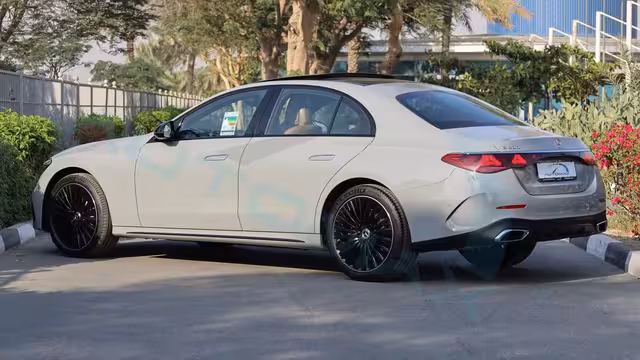 2026 Mercedes-Benz E 300 AMG EQ Boost 2.0T RWD