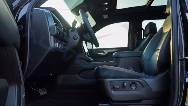 2025 GMC Yukon AT4 Ultimate 6.2L V8 4X4