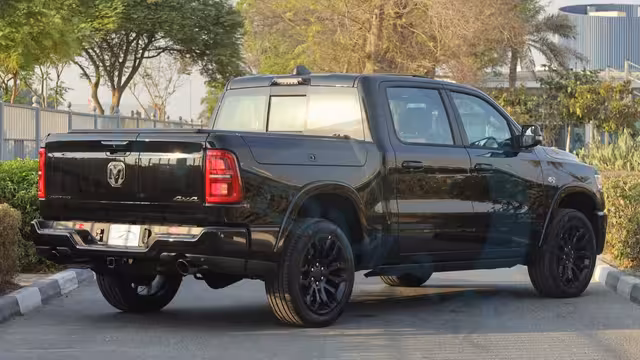 2026 RAM 1500 Limited Crew Cab eTorque V8 5.7L