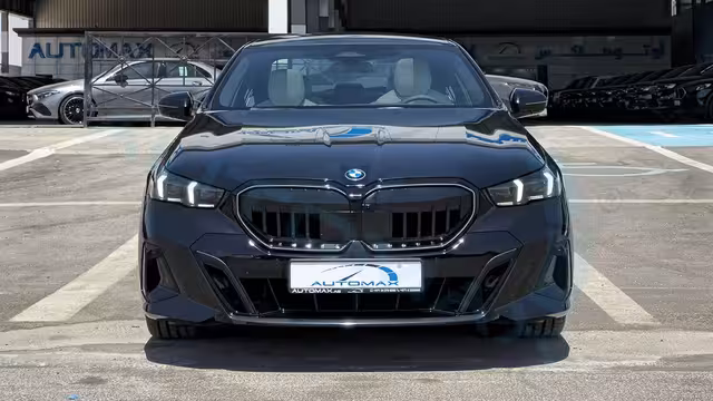 2027 BMW 5-SERIES 520i M 2.0T GCC