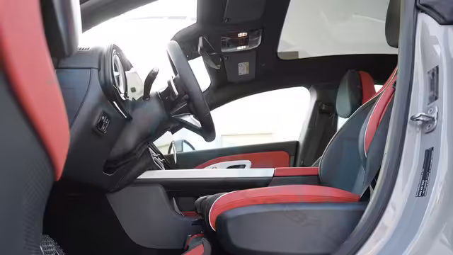2027 Mercedes-Benz CLA 200 AMG COUPE