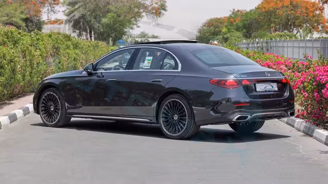 2026 Mercedes-Benz E 300 AMG EQ Boost 2.0T RWD