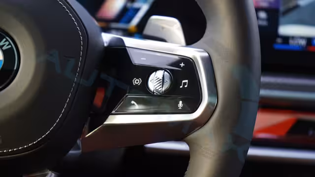 2026 BMW 7-Series 735i M 3.0T RWD