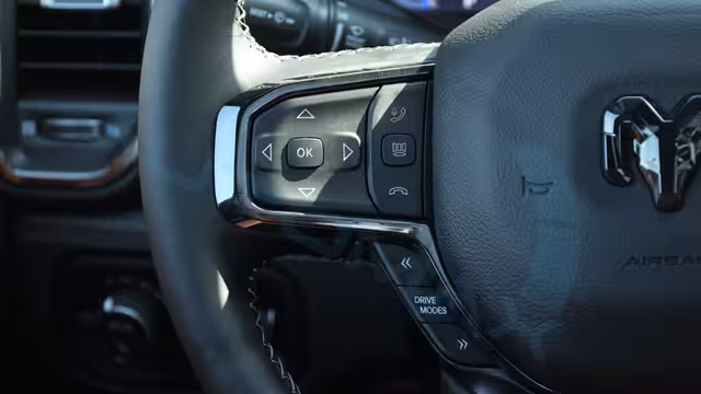 2026 RAM 1500 Limited Crew Cab eTorque V8 5.7L