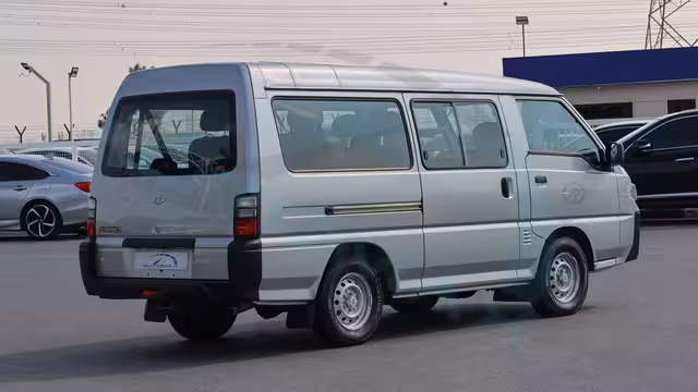 2025 CMC D260 Window Van 2.4L RWD