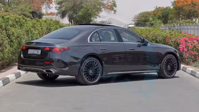 2026 Mercedes-Benz E 300 AMG EQ Boost 2.0T RWD