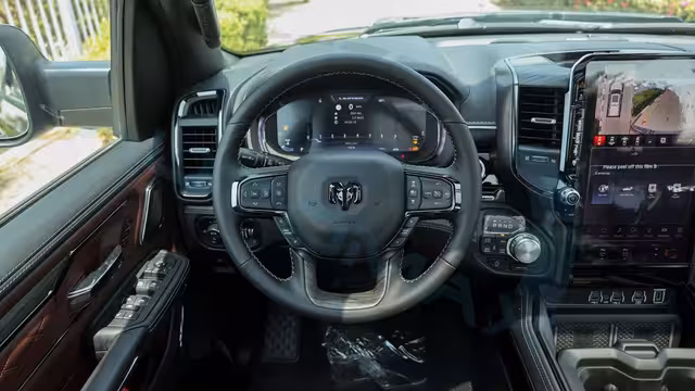 2026 RAM 1500 Limited Crew Cab eTorque V8 5.7L