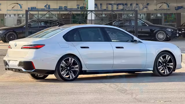 2026 BMW 7-Series 735i M 3.0T RWD