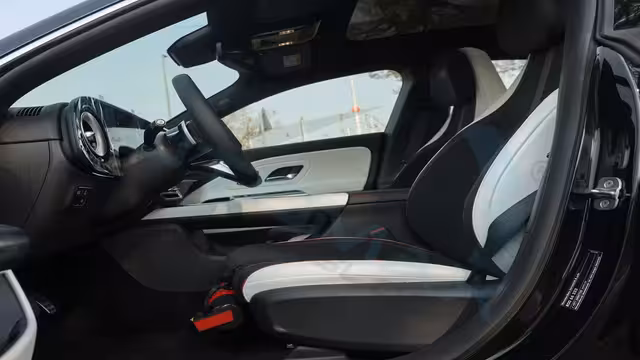 2027 Mercedes-Benz CLA 200 AMG COUPE