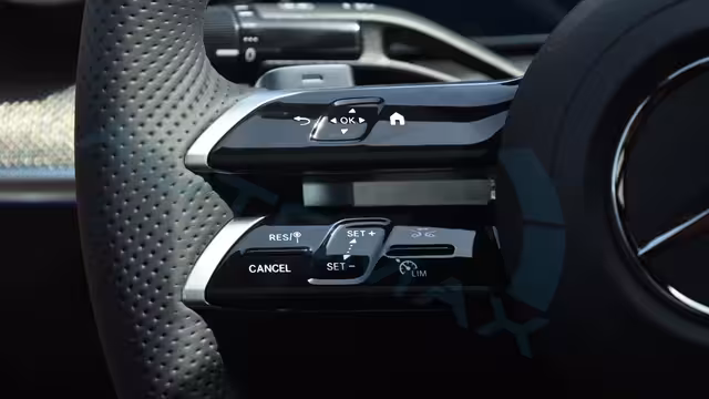 2026 Mercedes-Benz C 200 AMG Premium