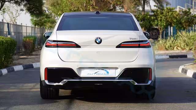 2026 BMW 7-Series 735i M 3.0T RWD