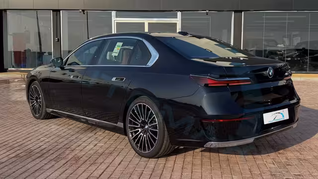 2026 BMW 7-Series 740i 3.0TT RWD