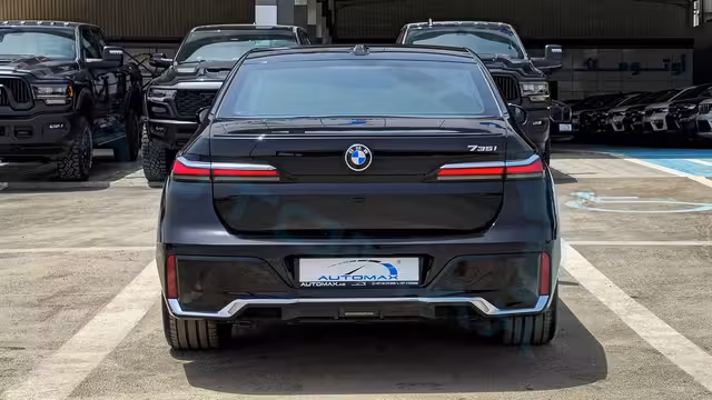 2026 BMW 7-Series 735i M 3.0T RWD