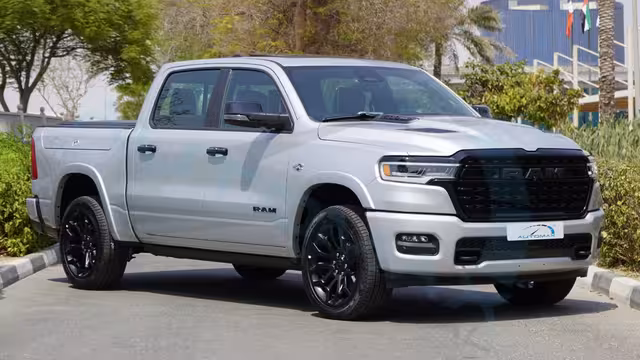 2026 RAM 1500 Limited Crew Cab eTorque V8 5.7L