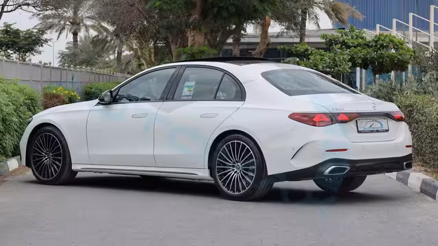 2026 Mercedes-Benz E 300 AMG EQ Boost 2.0T RWD