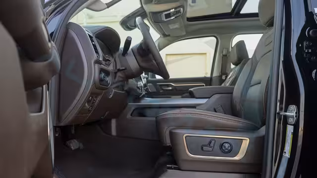 2026 RAM 1500 Limited Longhorn Crew Cab Hurricane H.O 3.0TT  Multi- Tailgate