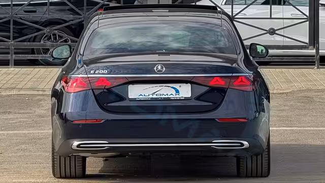2026 Mercedes-Benz E 200 Exclusive EQ Boost 2.0L RWD