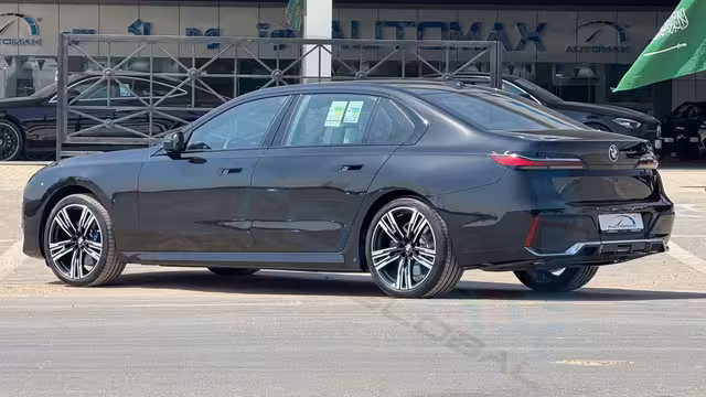 2026 BMW 7-Series 735i M 3.0T RWD
