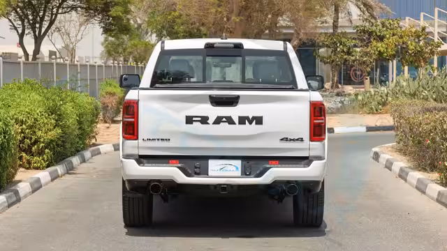 2026 RAM 1500 Limited Crew Cab eTorque V8 5.7L