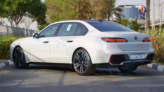 2026 BMW 7-Series 735i M 3.0T RWD