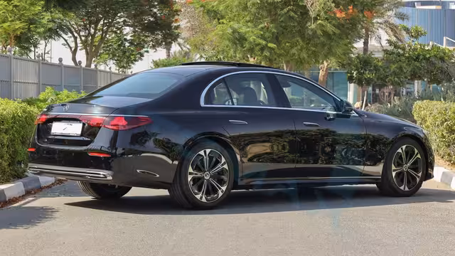2026 Mercedes-Benz E 200 "Avantgarde"