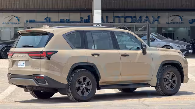 2026 Lexus LX 700h OH “Overtrail” 3.5TT V6 Hybrid AWD