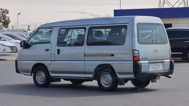 2025 CMC D260 Window Van 2.4L RWD