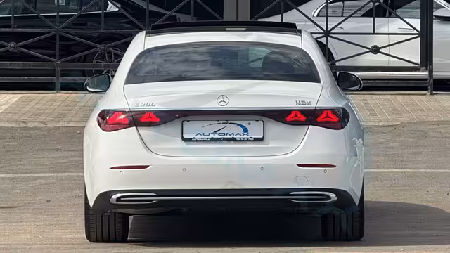 2026 Mercedes-Benz E 200 Exclusive EQ Boost 2.0L RWD