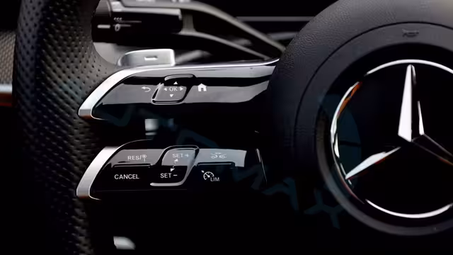 2026 Mercedes-Benz C 200 AMG Premium