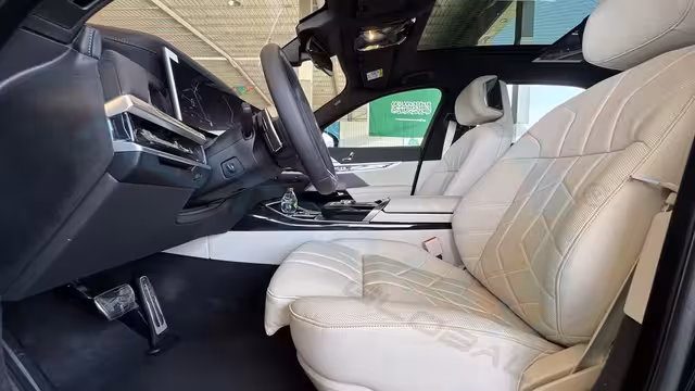 2026 BMW 7-Series 735i M 3.0T RWD