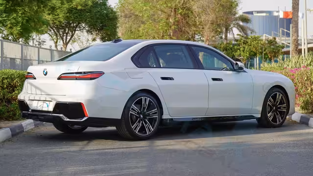 2026 BMW 7-Series 735i M 3.0T RWD
