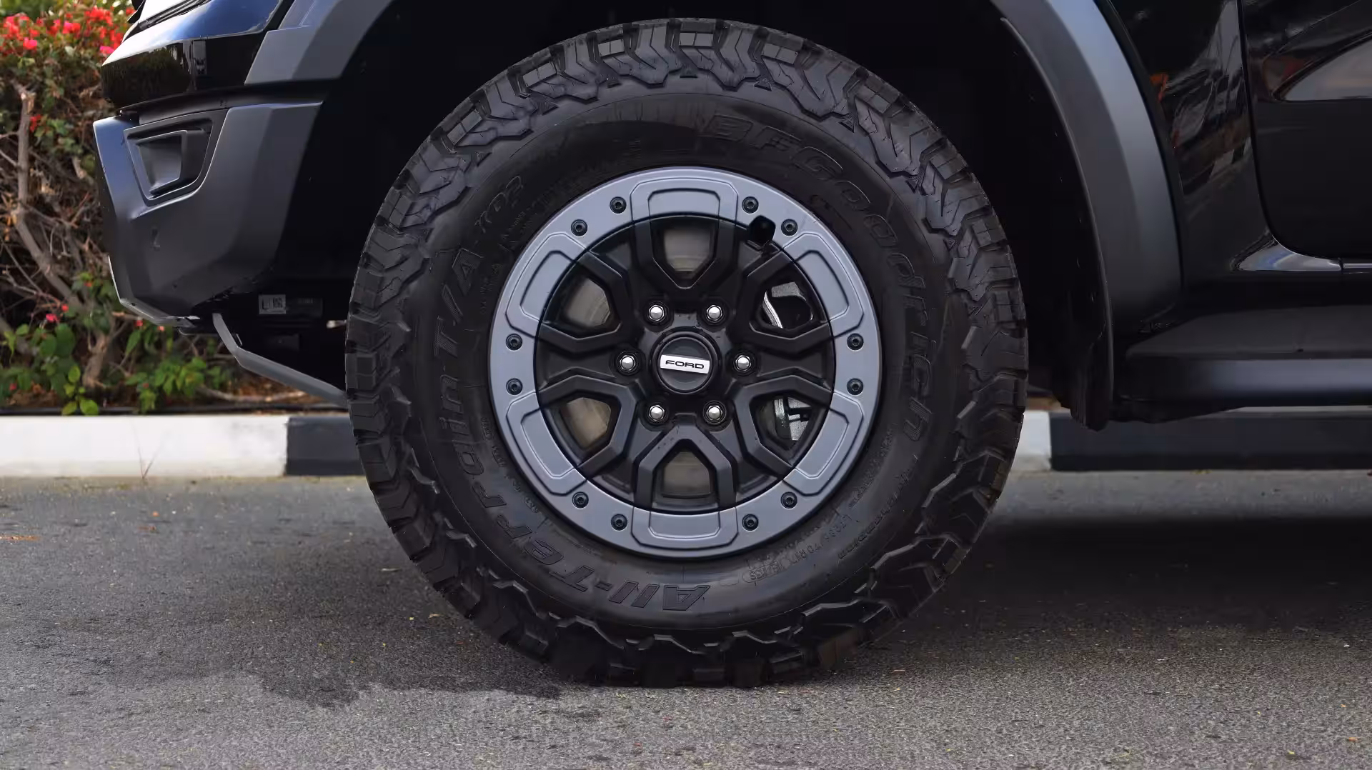 2026 Ford Ranger Raptor: Redefining Midsize Off-Road Performance