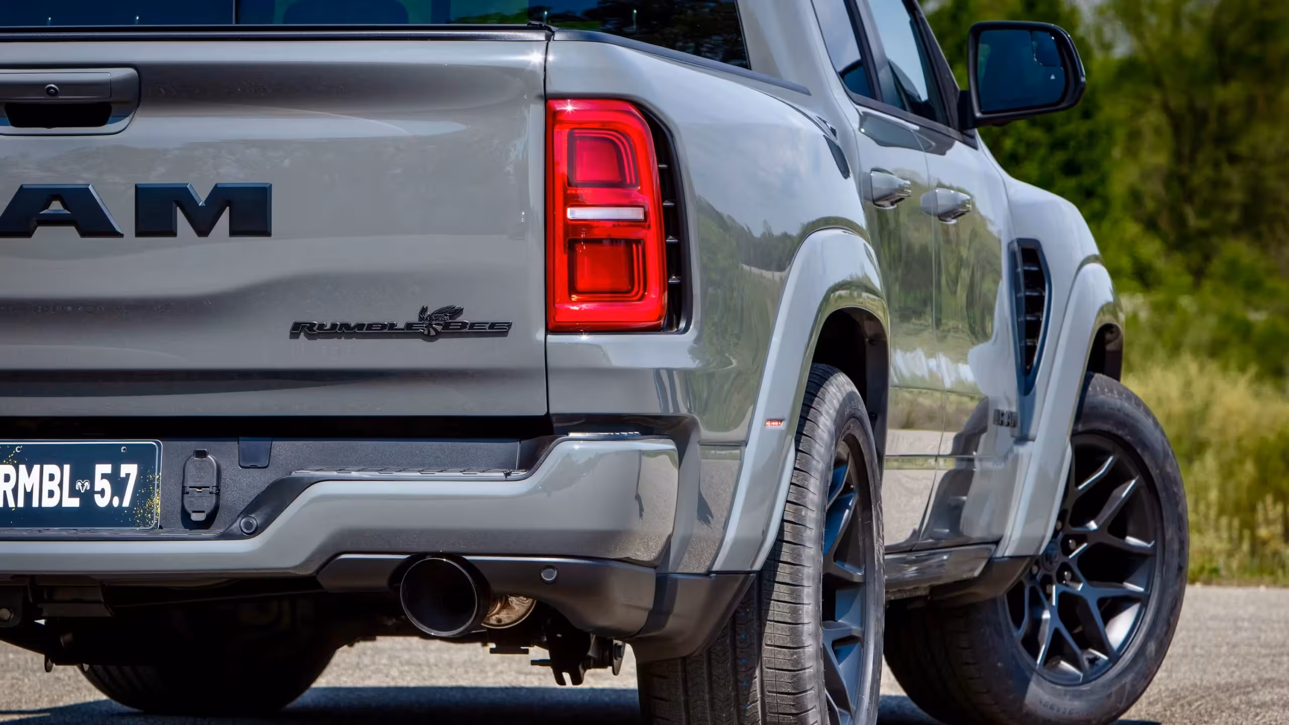 2027 Ram 1500 Rumble Bee 5.7: The Return of the HEMI Muscle Truck