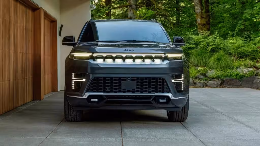 Jeep Grand Wagoneer SRT: Flagship Luxury SUV Gears Up for High Performance