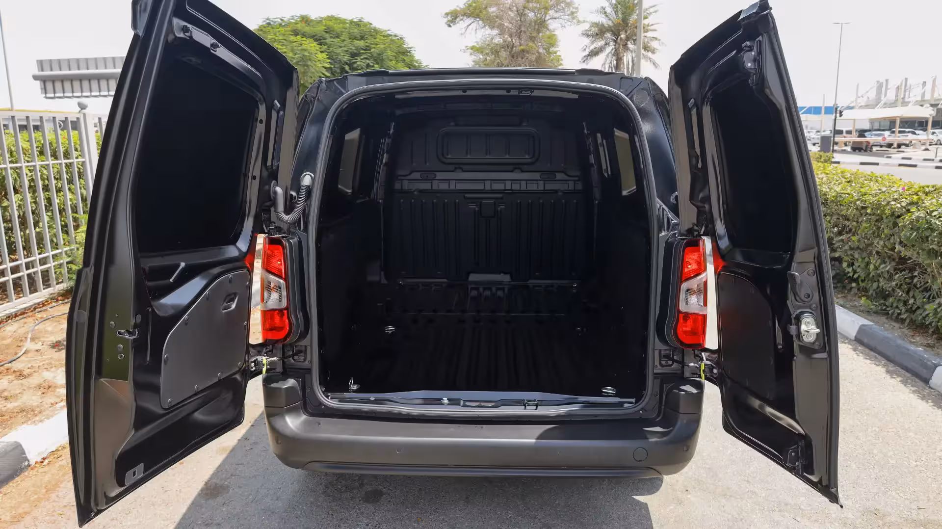 Automax® Unveils New Fiat Commercial Vehicle Lineup for UAE Businesses