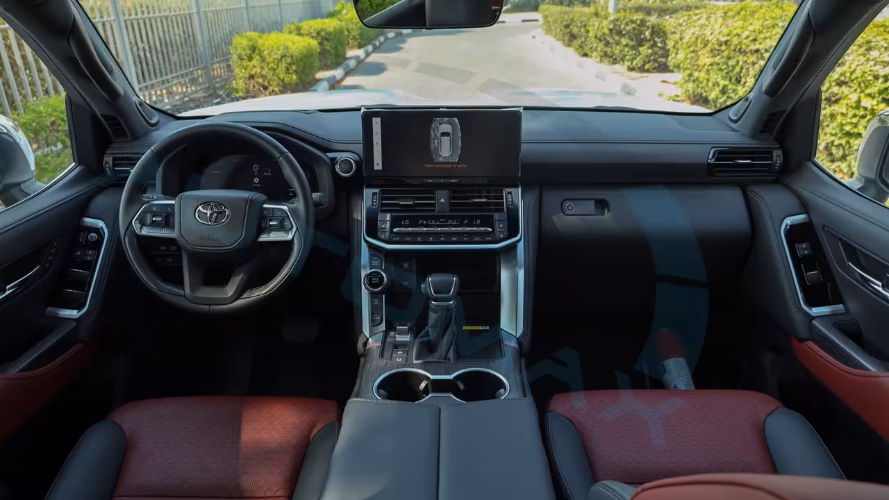 The 2026 Toyota Land Cruiser VXR: Mastering UAE Roads and Deserts with Confidence
