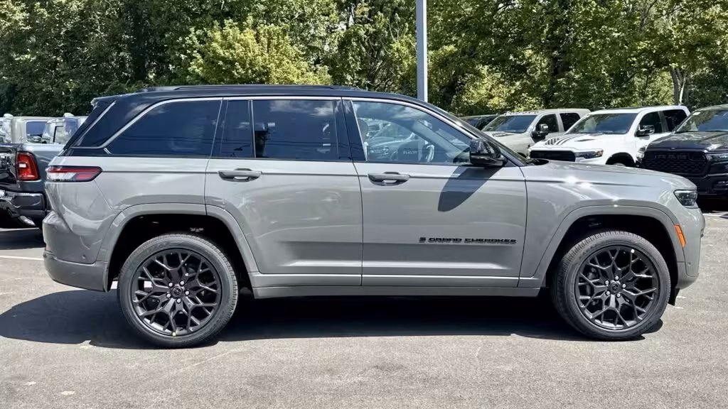 2027 Jeep Grand Cherokee: A Spectrum of New Exterior Colors Unveiled