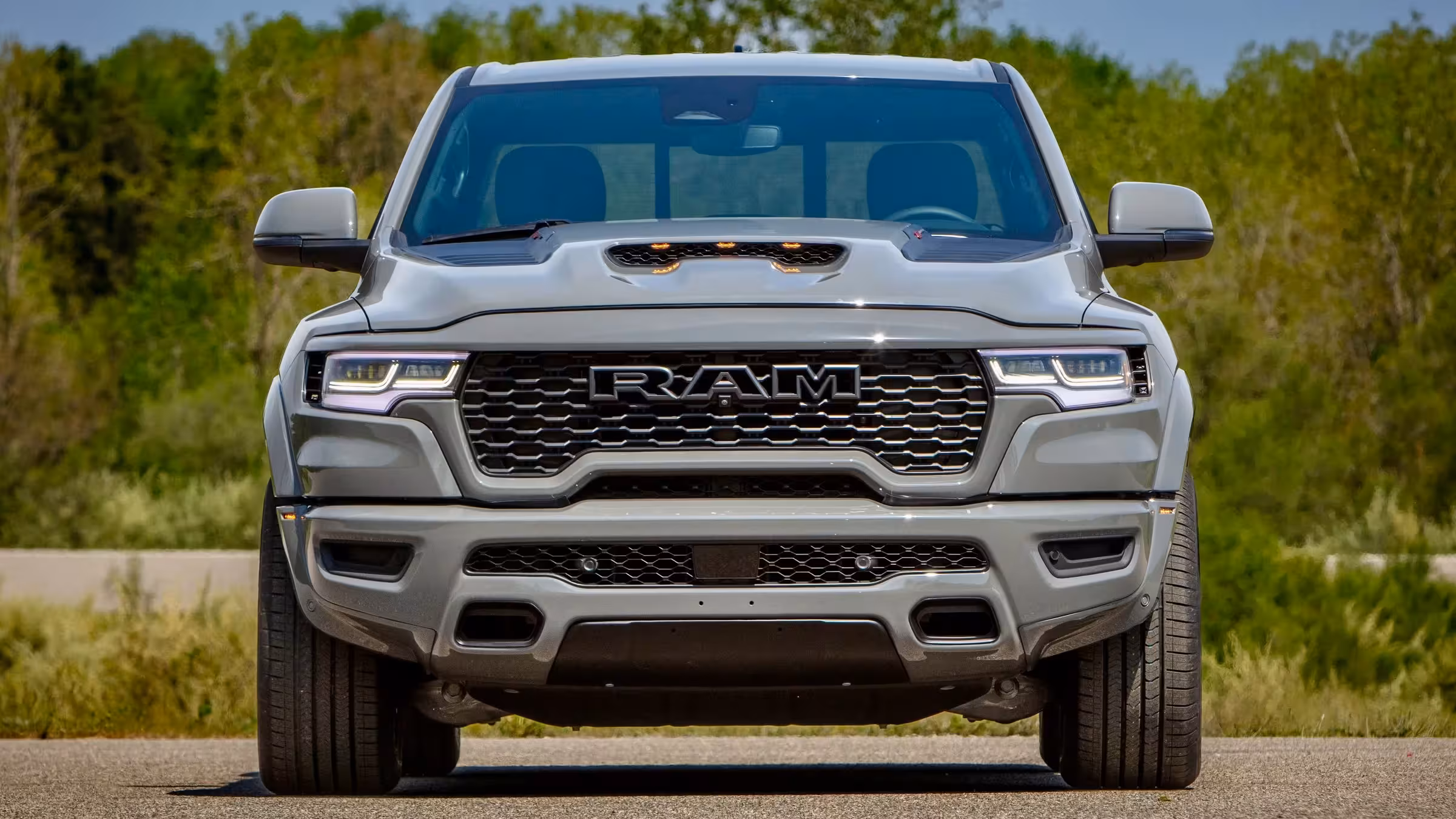 2027 Ram 1500 Rumble Bee 5.7: The Return of the HEMI Muscle Truck