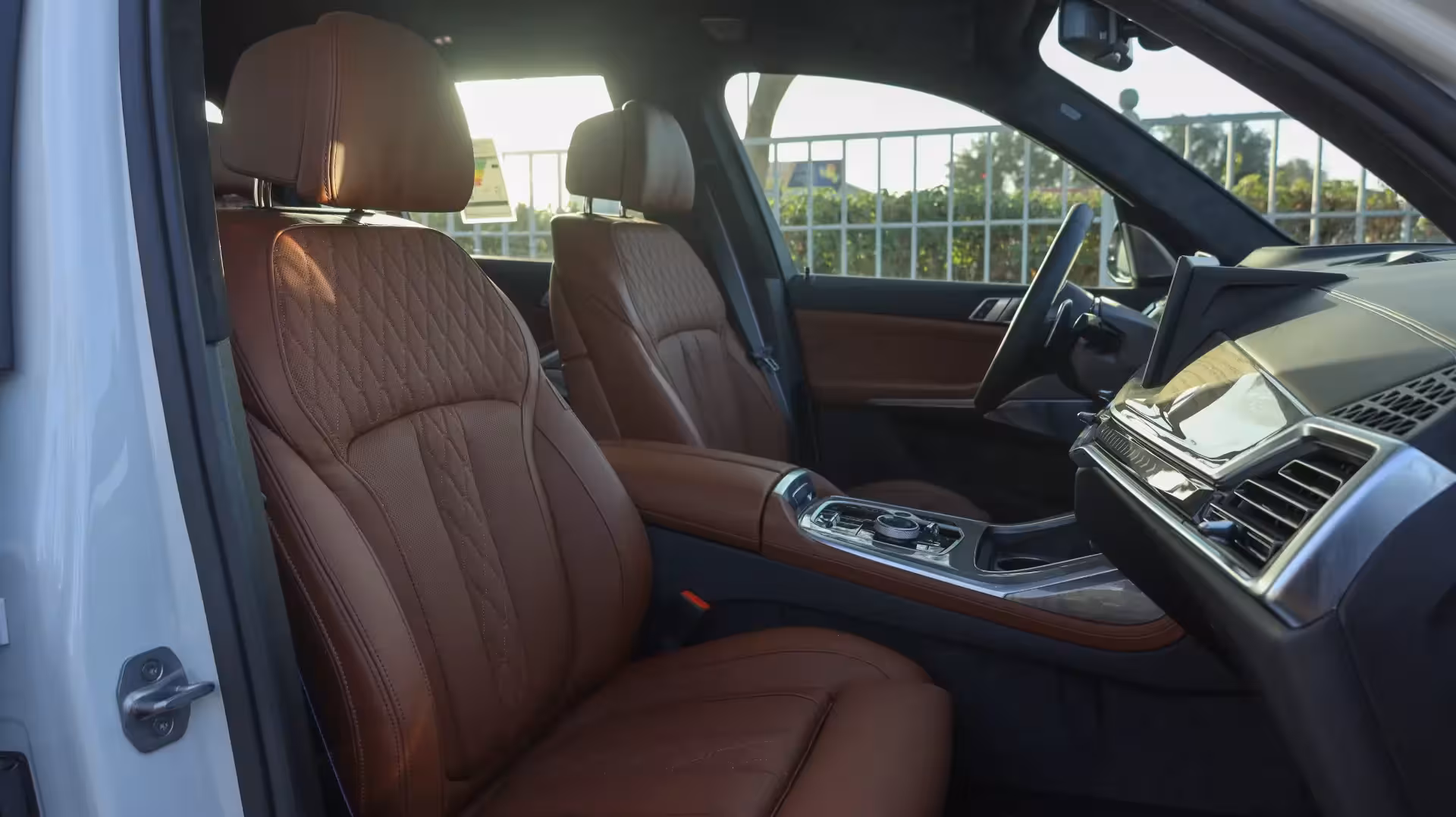 2026 BMW X7 xDrive40i M: The Ultimate Luxury SUV for UAE Drivers