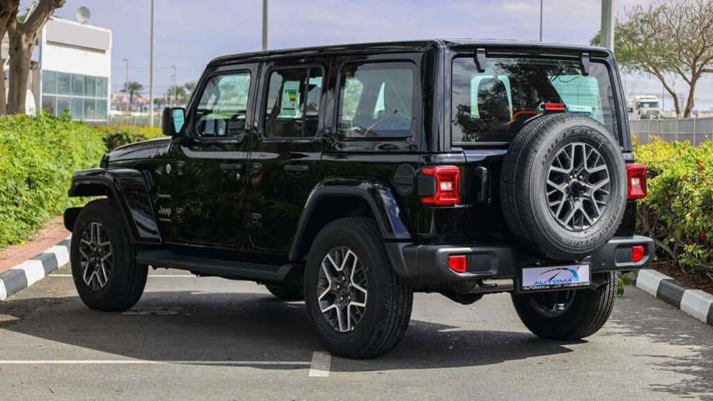 2024 WRANGLER UNLIMITED SAHARA Black