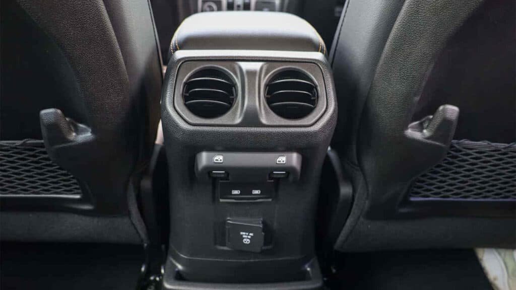 Interior of 2024 jeep wrangler Sahara